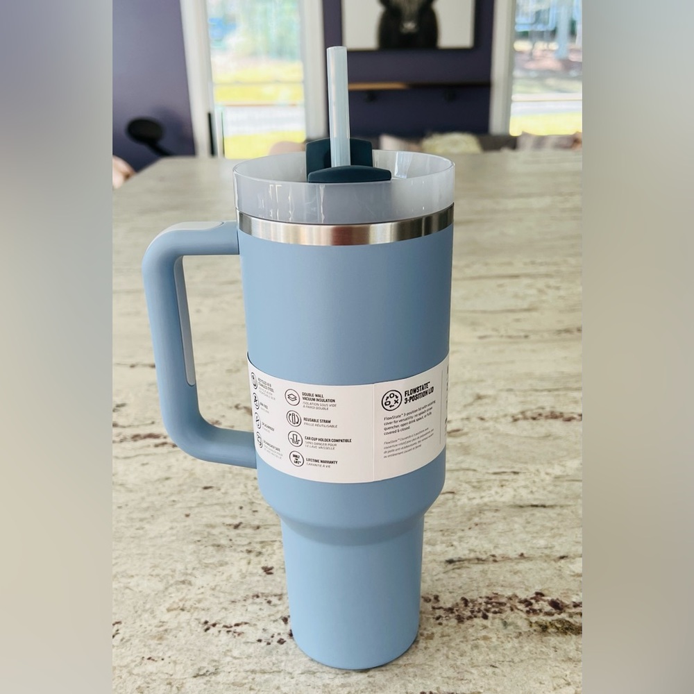 Stanley 40oz CHAMBRAY Quencher flowstate h2.0 tumbler NWT - Picture 5 of 8